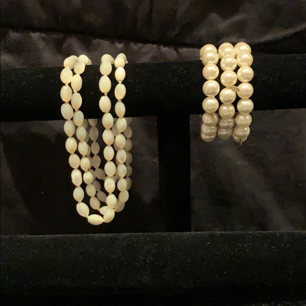 Pearl bracelet and necklace
